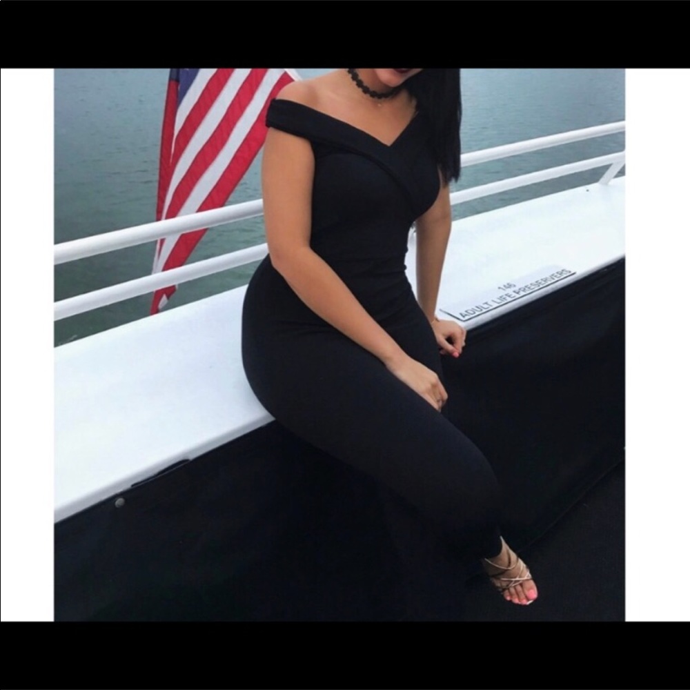 Fashion nova jumpsuit